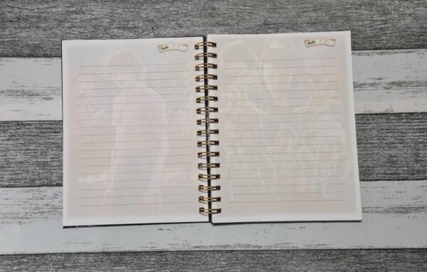 D_NQ_NP_2X_617629-MLC51992669056_102022-F Cuaderno Stranger Things Holográfico Con Esquelas Eleven