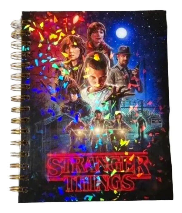 D_NQ_NP_2X_623082-MLC75936721921_042024-F Cuaderno Stranger Things Holográfico Con Esquelas Eleven