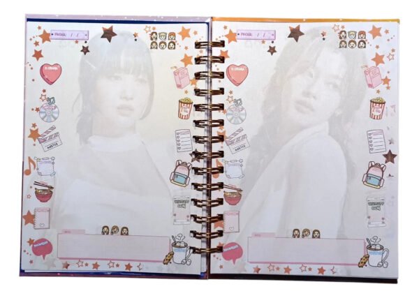 D_NQ_NP_2X_769653-MLC93228160103_092025-F Twice Agenda 2026/27 mas 9 Cards Holograficas + Poster