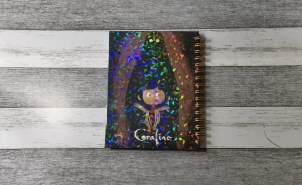 Coraline Cuaderno Holográfico Hojas Con Esquelas