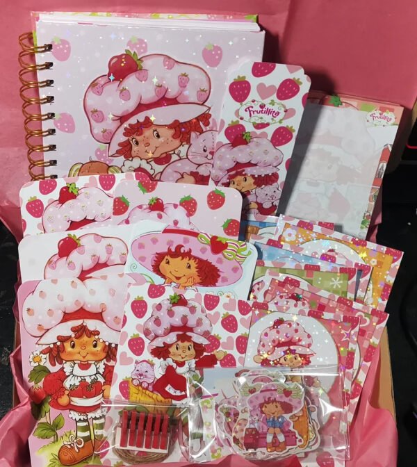 D_NQ_NP_2X_807385-MLC76781707163_062024-F Frutillita Pack Holografico Cuaderno Polaroid Stickers