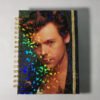 Harry Styles Agenda Holográfica Con Hojas Tipo Esquela