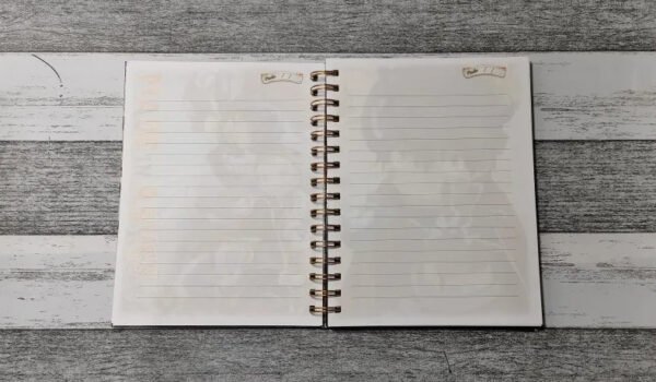 Made In Abyss Cuaderno Holográfico Con Esquelas Anime