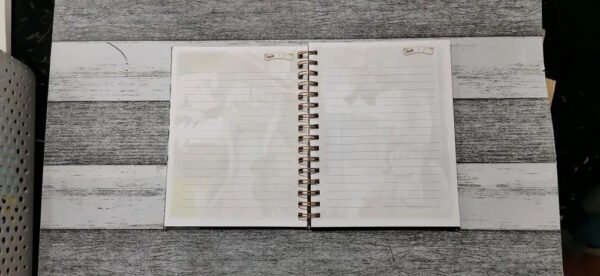 Made In Abyss Cuaderno Holográfico Con Esquelas Anime