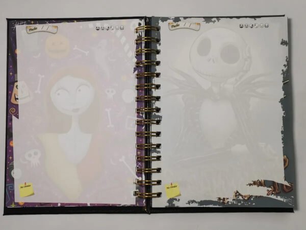 D_NQ_NP_2X_927816-MLC52173364725_102022-F l Extraño Mundo De Jack Agenda Cuero Cuaderno Tim Burton