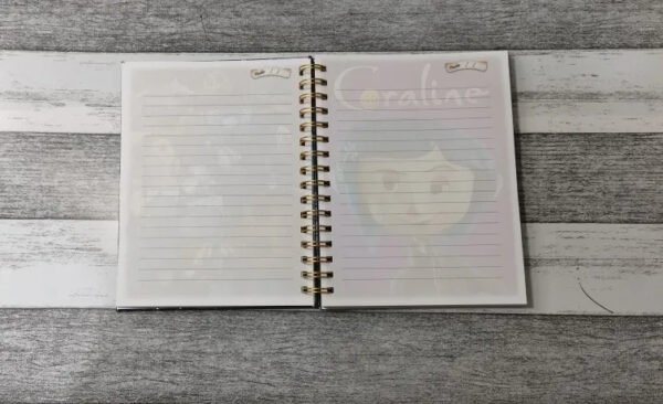 Coraline Cuaderno Holográfico Hojas Con Esquelas