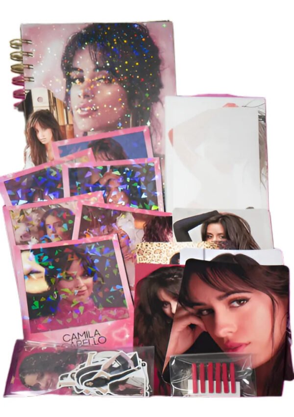 D_NQ_NP_2X_935771-MLC80479346526_112024-F Camila Cabello Pack Holografico Cuaderno