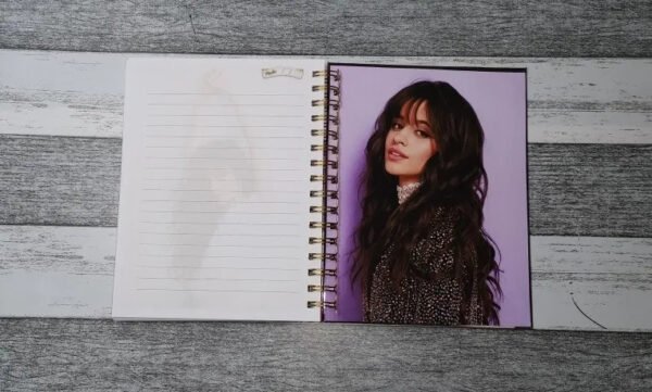 Camila Cabello Cuaderno Holográfico Con Esquelas