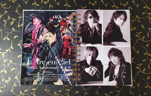D_NQ_NP_2X_976575-MLC53563821166_022023-F L'arc~en~ciel Cuaderno Holográfico Con Esquelas Larc En Ciel