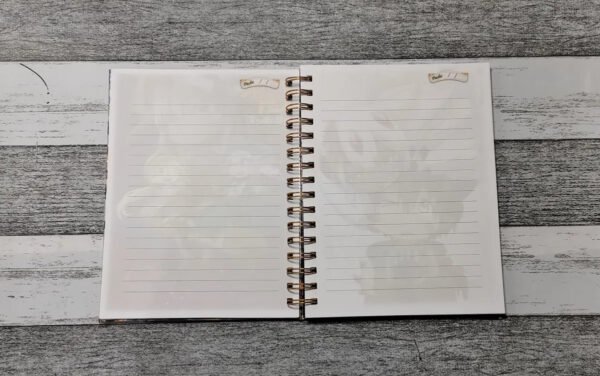 Made In Abyss Cuaderno Holográfico Con Esquelas Anime