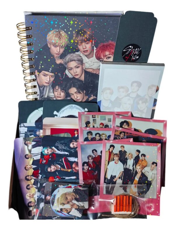 Pack Stray Kids Exclusivo Cuaderno Holografico Polaroid Kpop